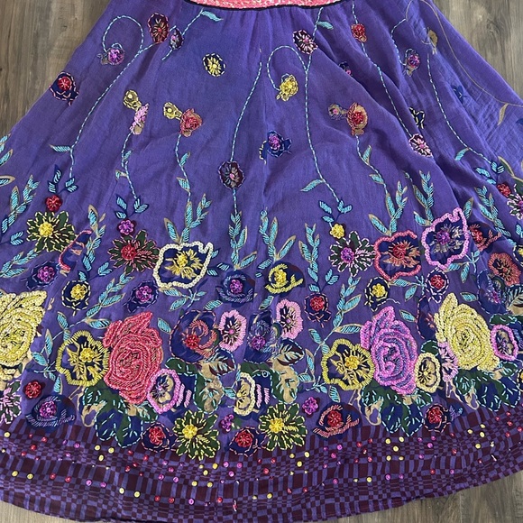 Floral Embroidered Purple Sequin Skirt - Picture 2 of 4